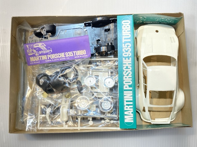 タミヤ 1/24 マルティーニ ポルシェ 935 ターボ モーターライズ