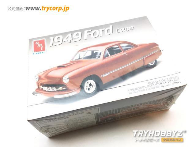 AMT ERTL 1/25 1949 Ford coupe